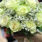 The Bride'S Flower - White & Yellow